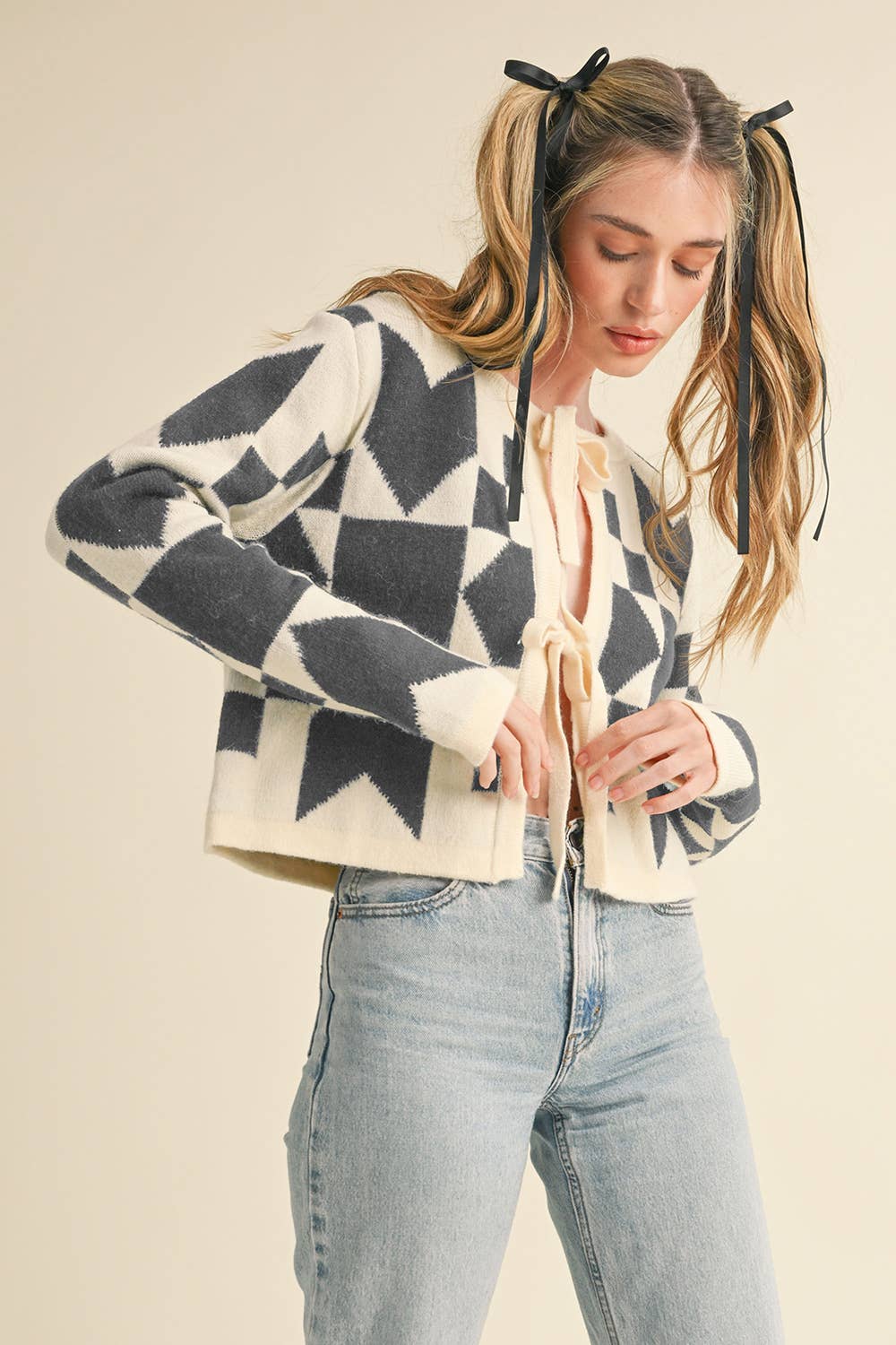 Shapes & Bows Cardi