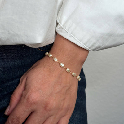 Dainty Baroque Pearl Bracelet