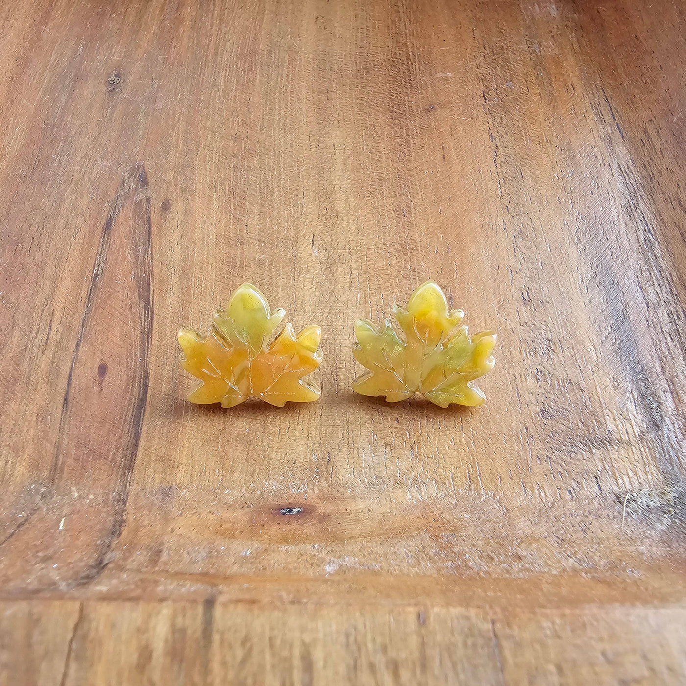 Maple Leaf Studs