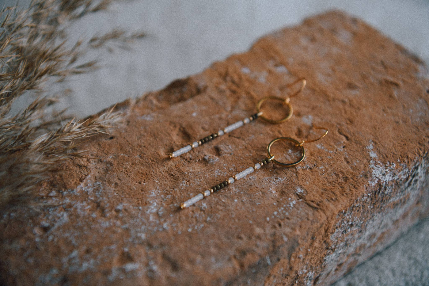 Seed Bead Black & Gold