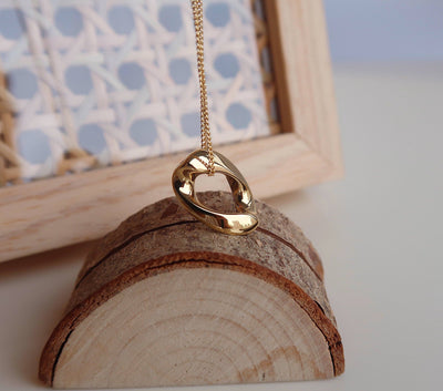 18K Gold Filled Infinity Loop necklace
